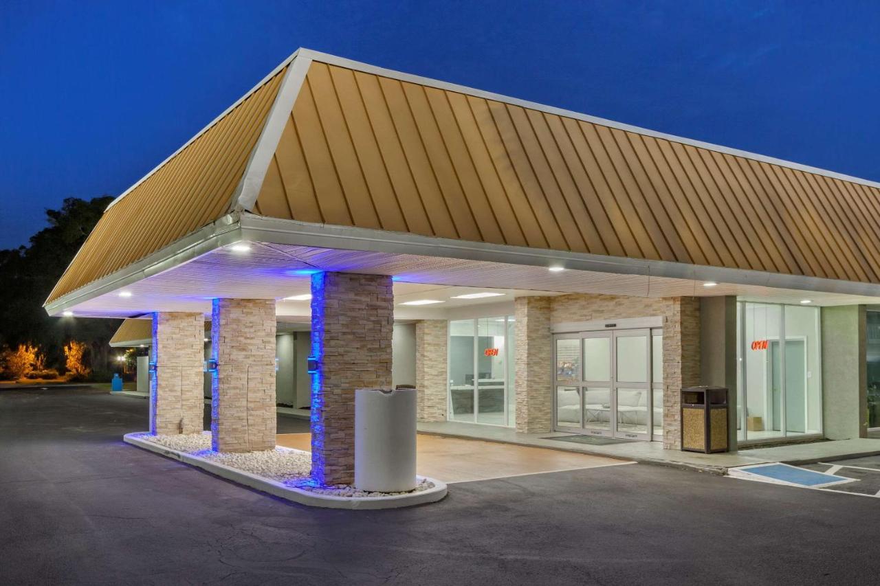 Quality Inn & Suites Pawleys Island Εξωτερικό φωτογραφία