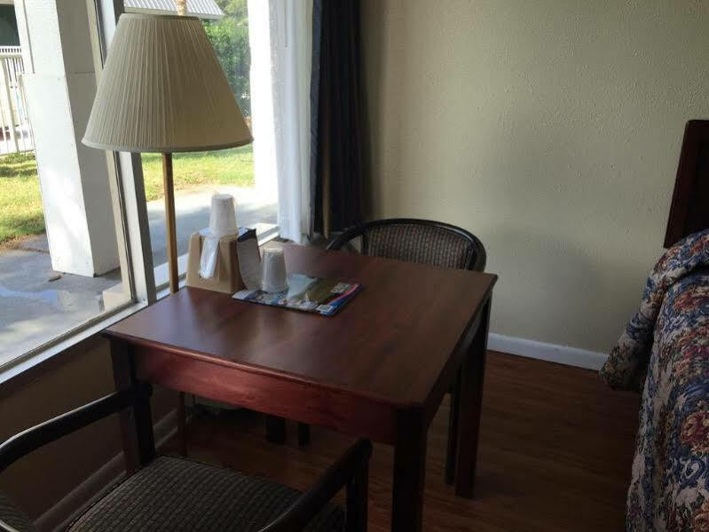 Quality Inn & Suites Pawleys Island Εξωτερικό φωτογραφία